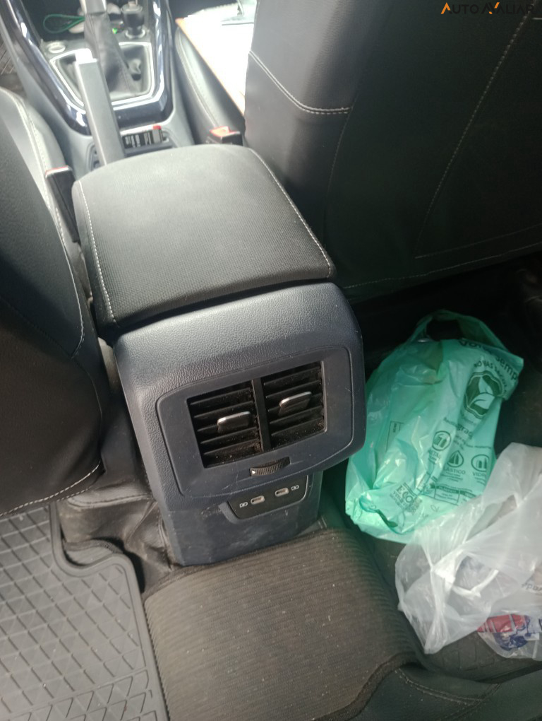 VOLKSWAGEN T-CROSS 1.0 200 TSI TOTAL FLEX COMFORTLINE AUTOM&Aacute;TICO