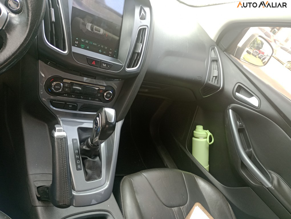 FORD FOCUS 2.0 TITANIUM SEDAN 16V FLEX 4P AUTOMATICO