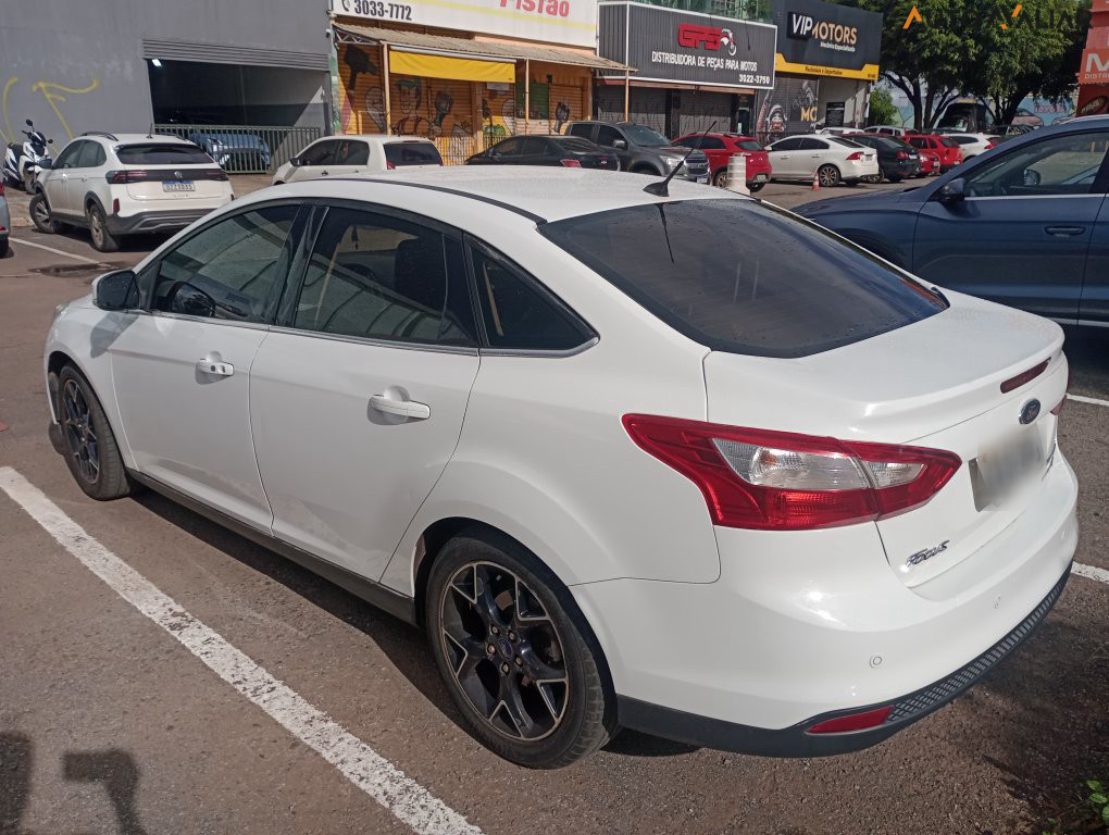 FORD FOCUS 2.0 TITANIUM SEDAN 16V FLEX 4P AUTOMATICO