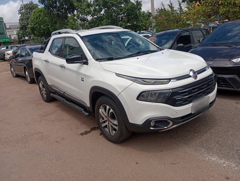FIAT TORO 2.0 16V TURBO DIESEL VOLCANO 4WD AT9