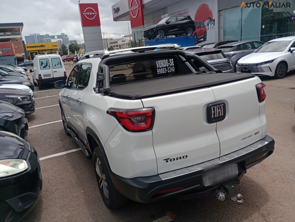 FIAT TORO 2.0 16V TURBO DIESEL VOLCANO 4WD AT9