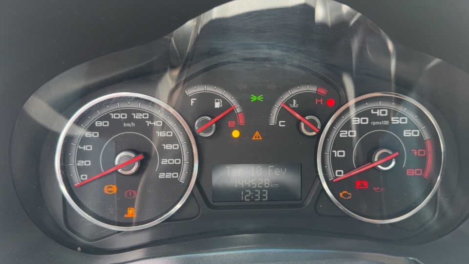 FIAT GRAND SIENA 1.4 MPI ATTRACTIVE 8V FLEX 4P MANUAL