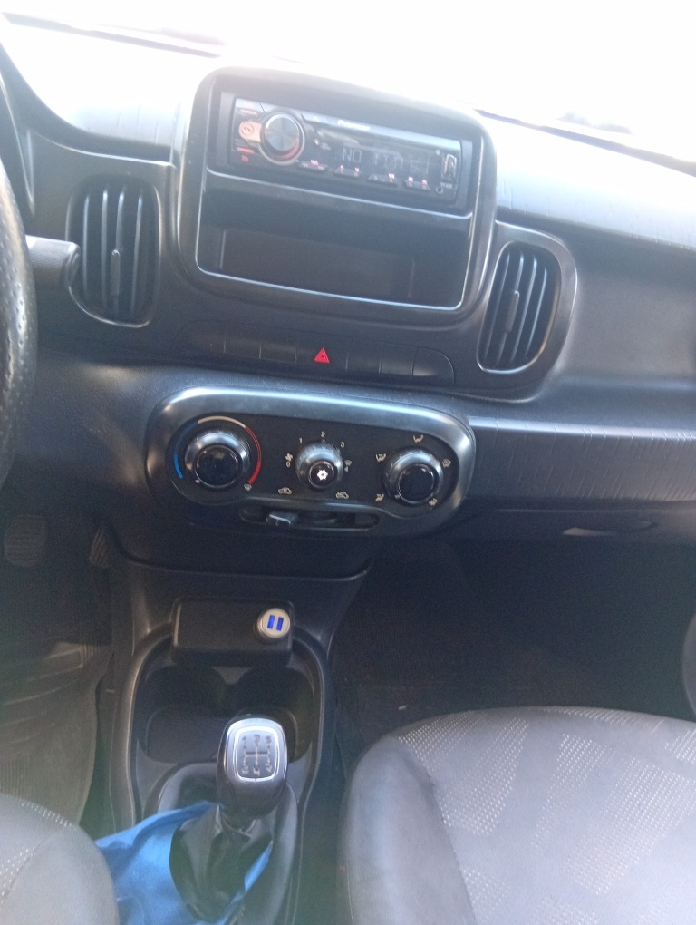 FIAT MOBI 1.0 8V EVO FLEX LIKE. MANUAL