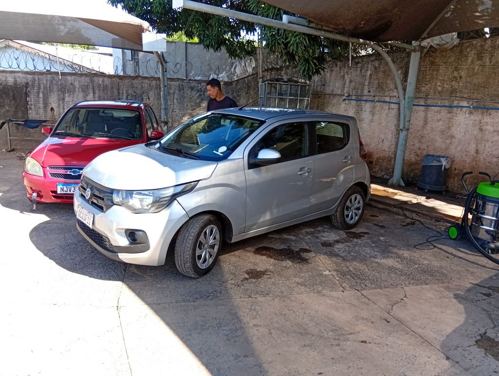 FIAT MOBI 1.0 8V EVO FLEX LIKE. MANUAL