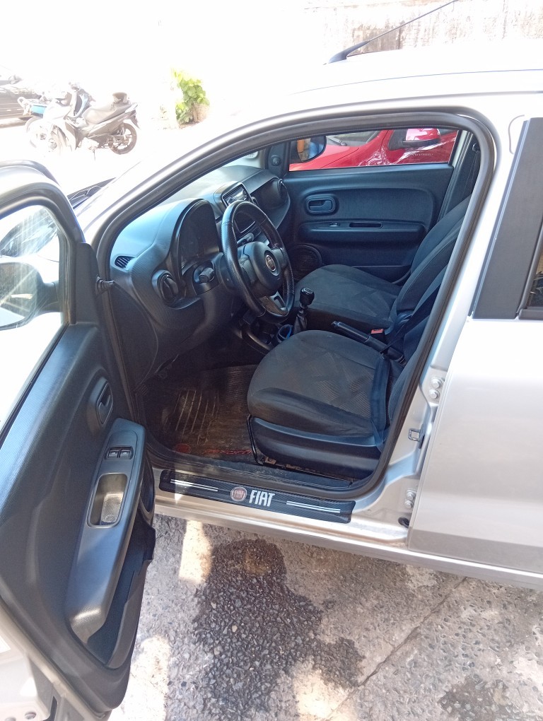 FIAT MOBI 1.0 8V EVO FLEX LIKE. MANUAL