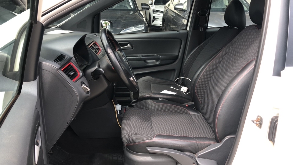 VOLKSWAGEN FOX 1.6 MI ROCK IN RIO 8V FLEX 4P MANUAL