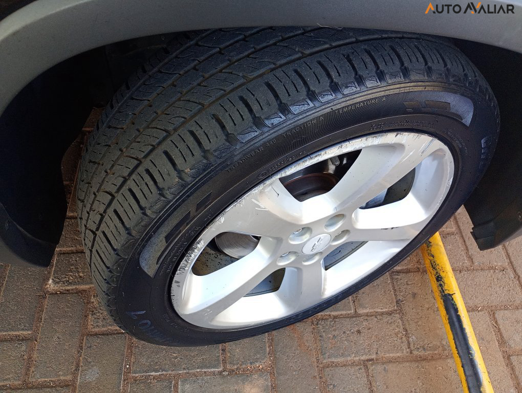 CHEVROLET TRACKER 1.8 MPFI LTZ 4X2 16V FLEX 4P AUTOMATICO