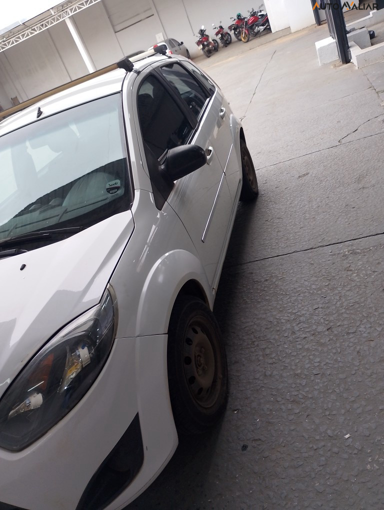 FORD FIESTA 1.0 ROCAM HATCH 8V FLEX 4P MANUAL