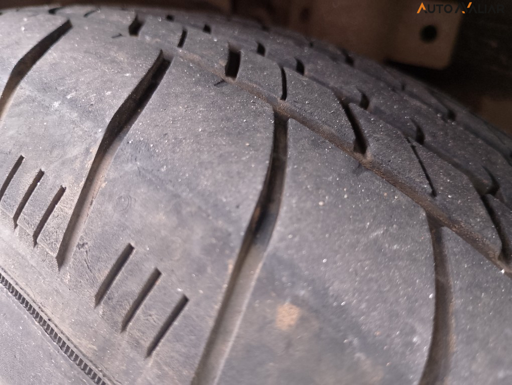 FORD FIESTA 1.0 ROCAM HATCH 8V FLEX 4P MANUAL