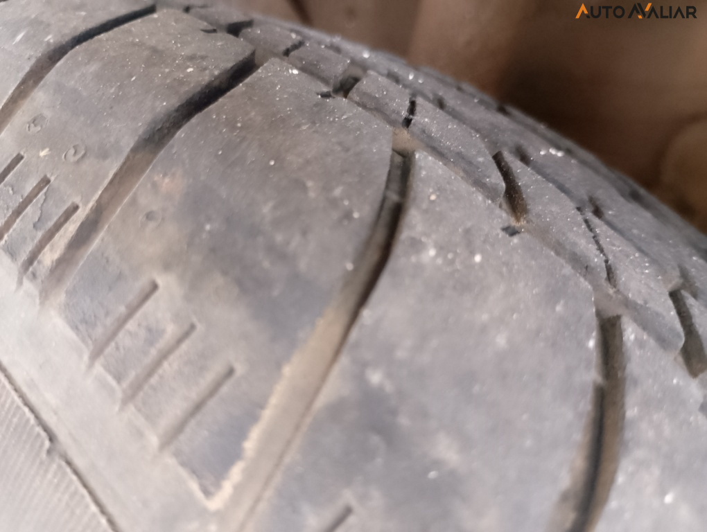 FORD FIESTA 1.0 ROCAM HATCH 8V FLEX 4P MANUAL