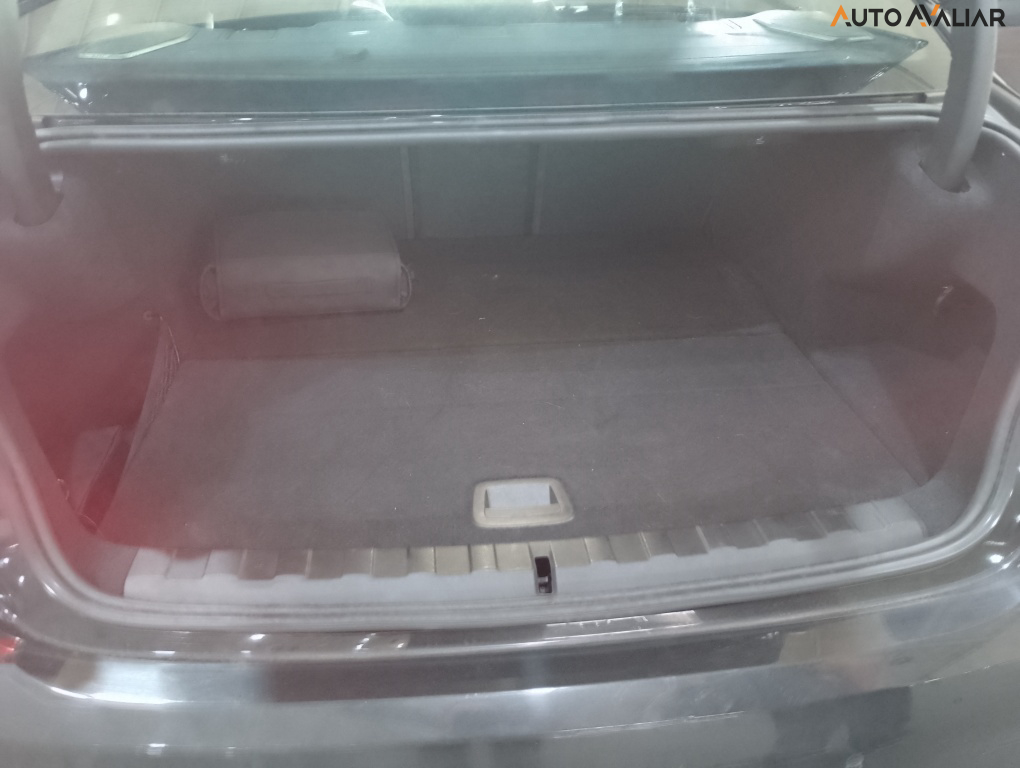 BMW 330E 2.0 16V TURBO H&Atilde;BRIDO M SPORT AUTOM&Aacute;TICO