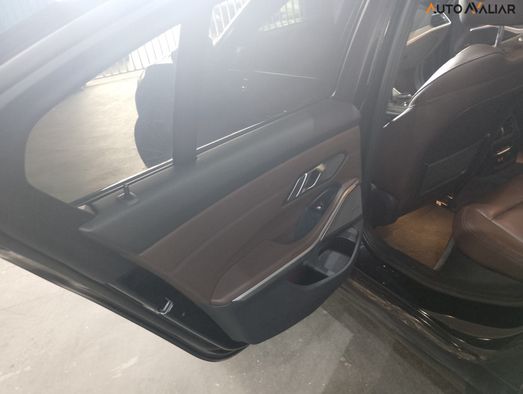 BMW 330E 2.0 16V TURBO H&Atilde;BRIDO M SPORT AUTOM&Aacute;TICO