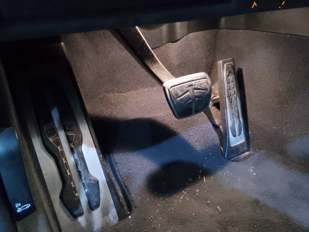 BMW 330E 2.0 16V TURBO H&Atilde;BRIDO M SPORT AUTOM&Aacute;TICO