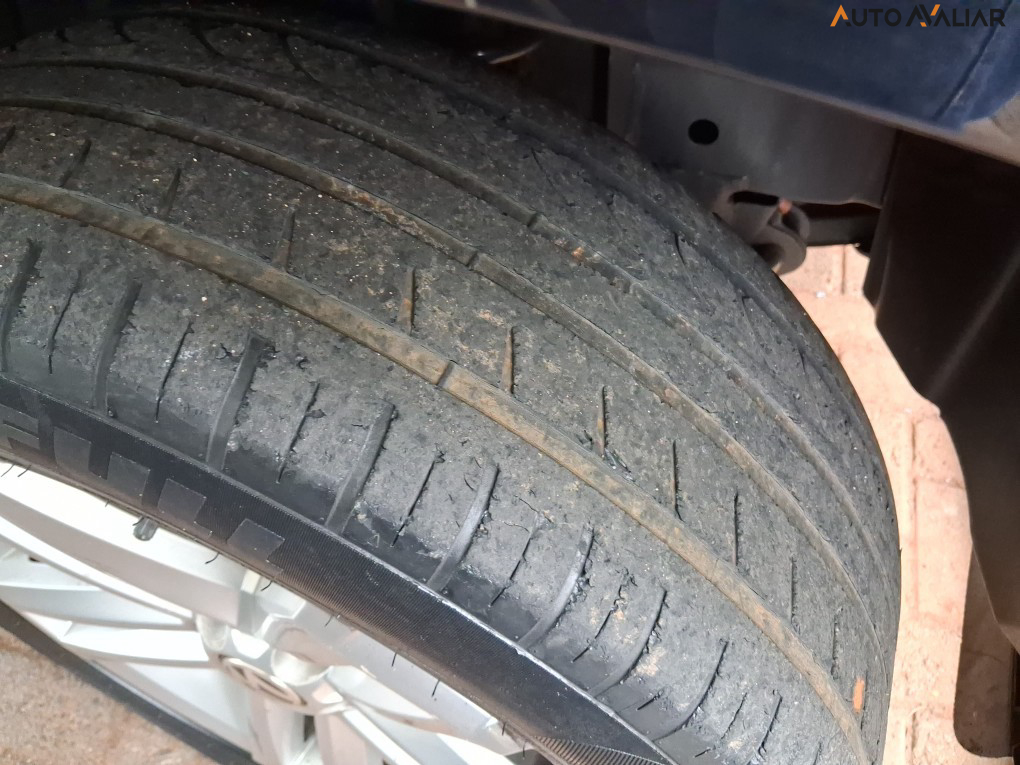 VOLKSWAGEN AMAROK 2.0 HIGHLINE 4X4 CD 16V TURBO INTERCOOLER DIESEL 4P AUTOMATICO