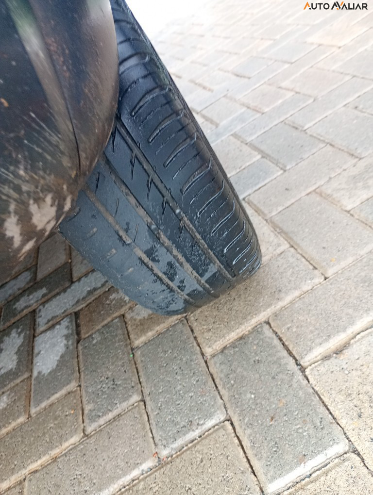 RENAULT KWID 1.0 12V SCE FLEX INTENSE MANUAL