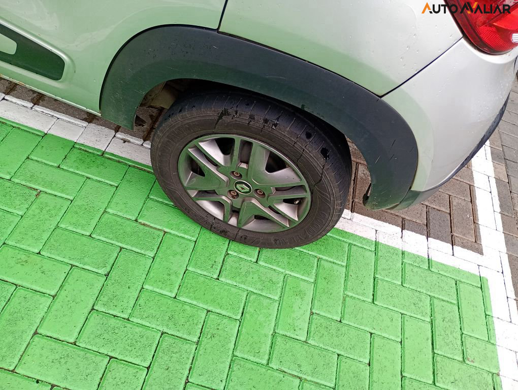 RENAULT KWID 1.0 12V SCE FLEX INTENSE MANUAL