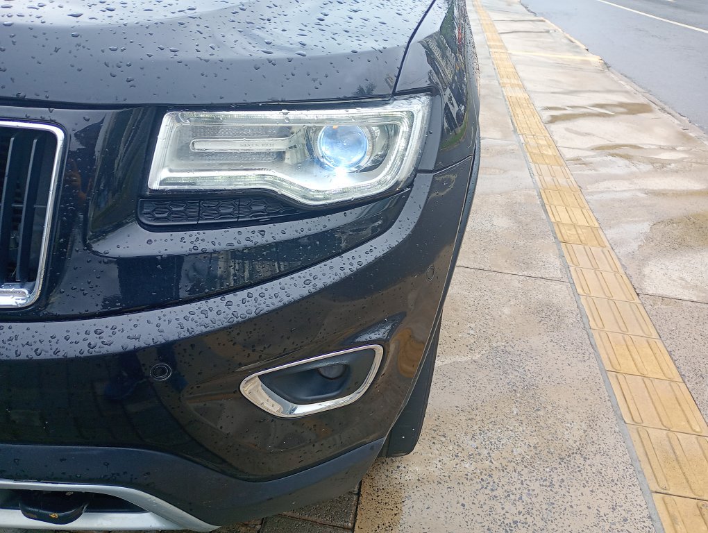 JEEP GRAND CHEROKEE 3.6 LIMITED 4X4 V6 24V GASOLINA 4P AUTOMATICO