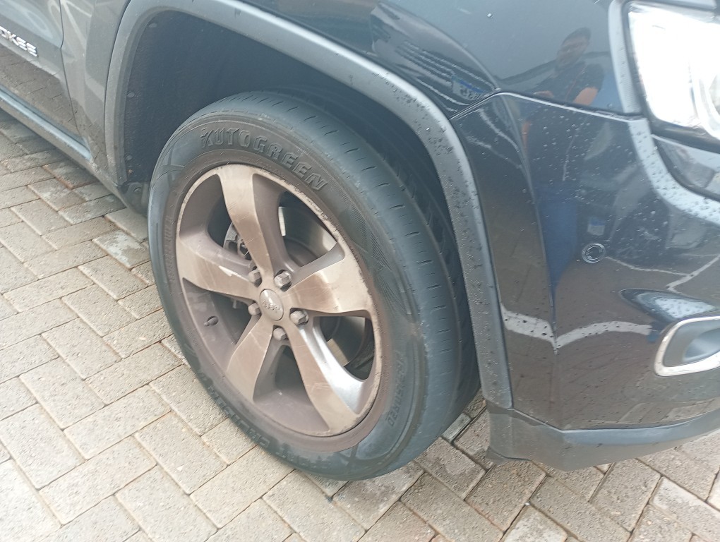 JEEP GRAND CHEROKEE 3.6 LIMITED 4X4 V6 24V GASOLINA 4P AUTOMATICO