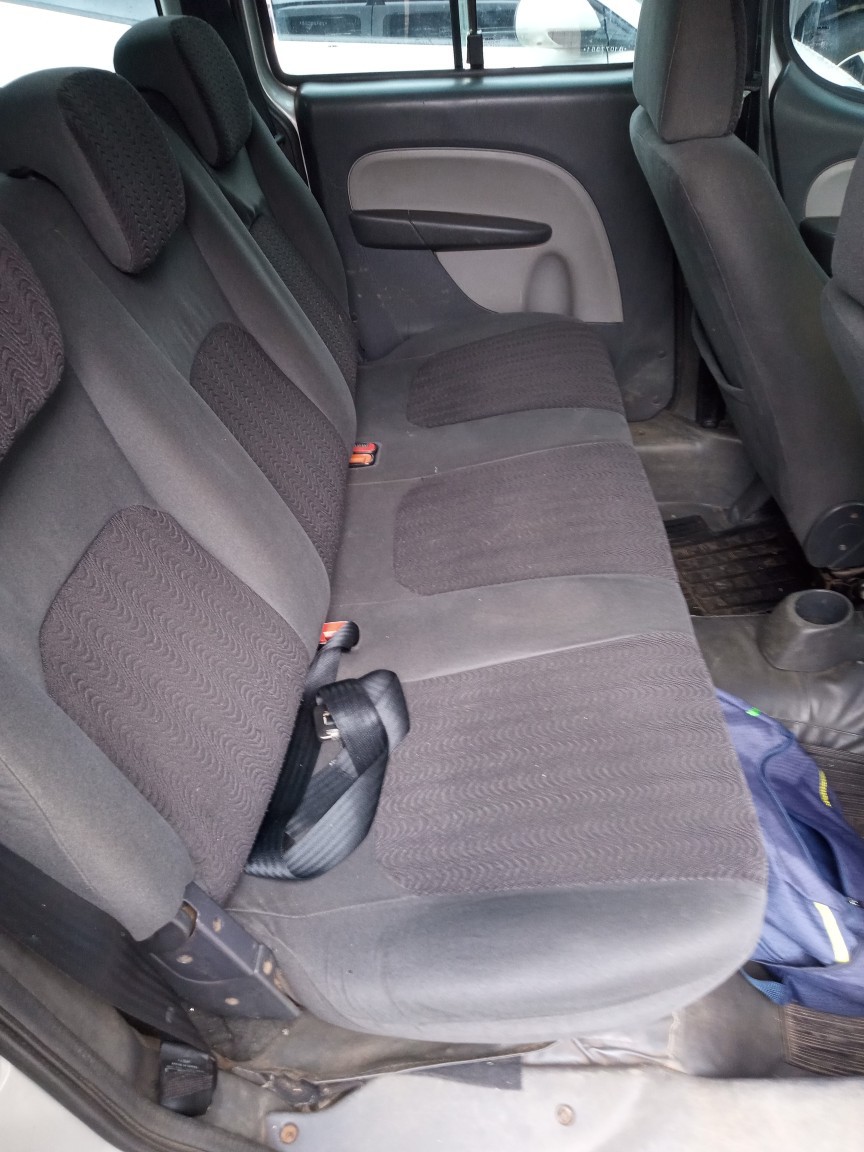 FIAT DOBLO 1.8 MPI HLX 8V FLEX 4P MANUAL