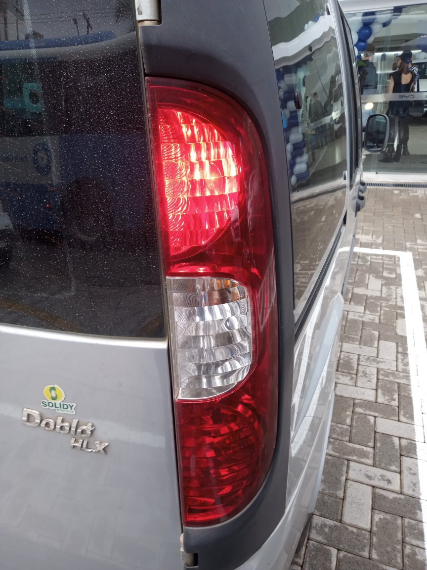 FIAT DOBLO 1.8 MPI HLX 8V FLEX 4P MANUAL