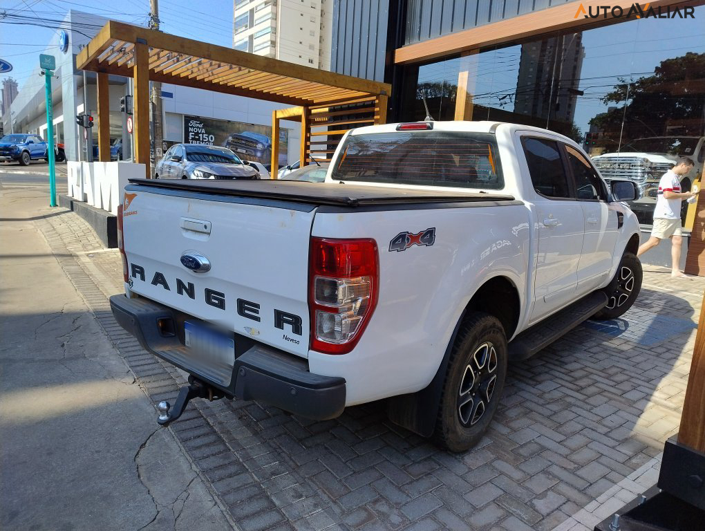 FORD RANGER 2.2 XLS 4X4 CD 16V DIESEL 4P AUTOMATICO