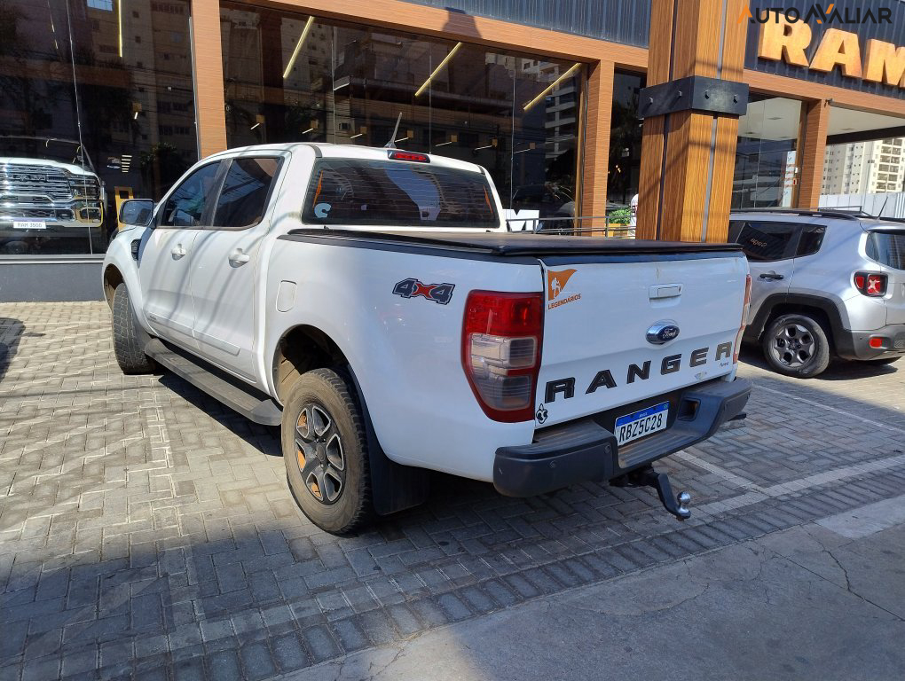 FORD RANGER 2.2 XLS 4X4 CD 16V DIESEL 4P AUTOMATICO