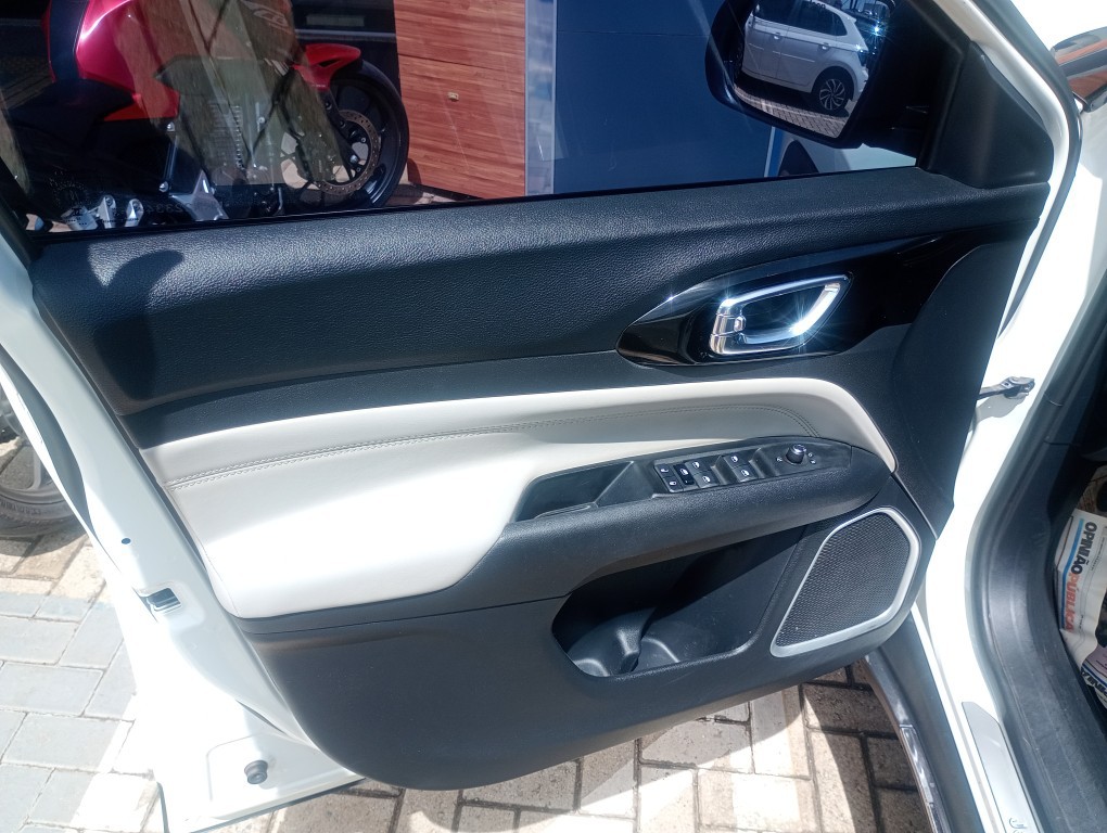 JEEP COMMANDER 1.3 T270 TURBO FLEX LIMITED AT6