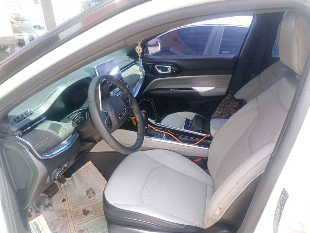 JEEP COMMANDER 1.3 T270 TURBO FLEX LIMITED AT6