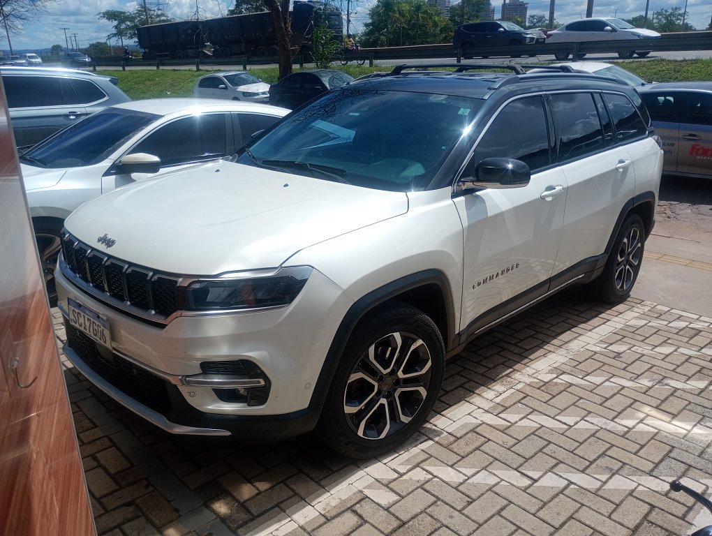 JEEP COMMANDER 1.3 T270 TURBO FLEX LIMITED AT6