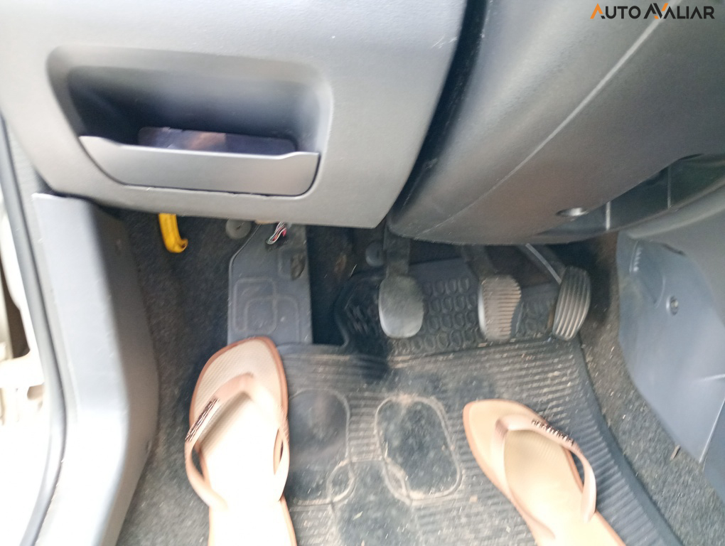 FIAT UNO 1.0 EVO VIVACE 8V FLEX 4P MANUAL