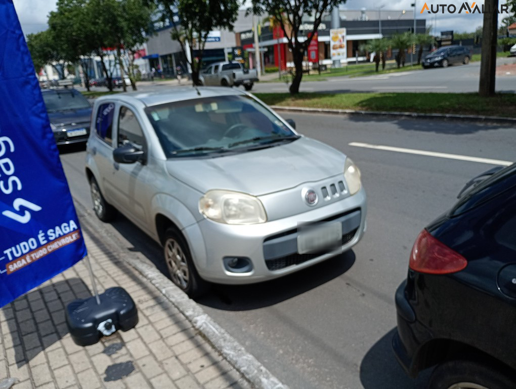 FIAT UNO 1.0 EVO VIVACE 8V FLEX 4P MANUAL