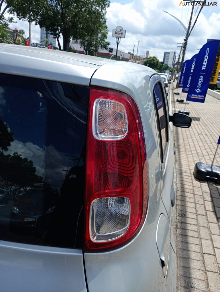 FIAT UNO 1.0 EVO VIVACE 8V FLEX 4P MANUAL