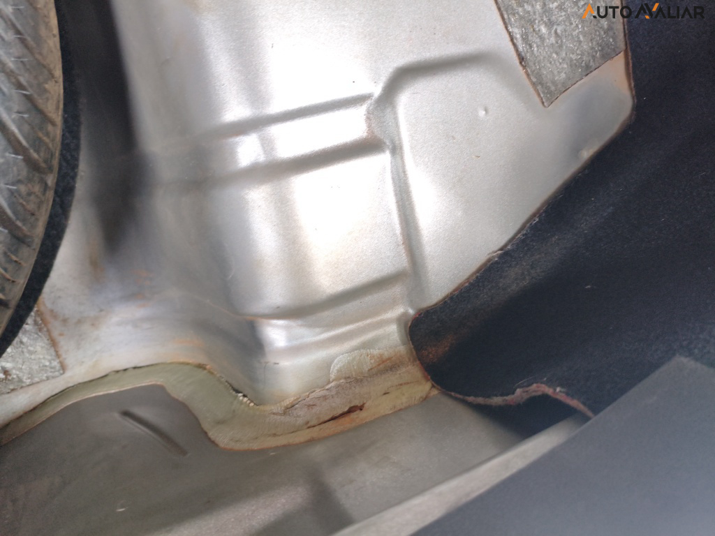 FORD FIESTA 1.6 TITANIUM HATCH 16V FLEX 4P POWERSHIFT