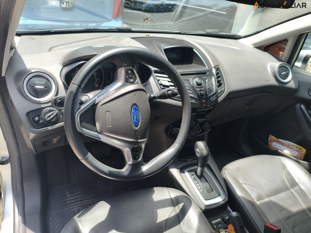 FORD FIESTA 1.6 TITANIUM HATCH 16V FLEX 4P POWERSHIFT