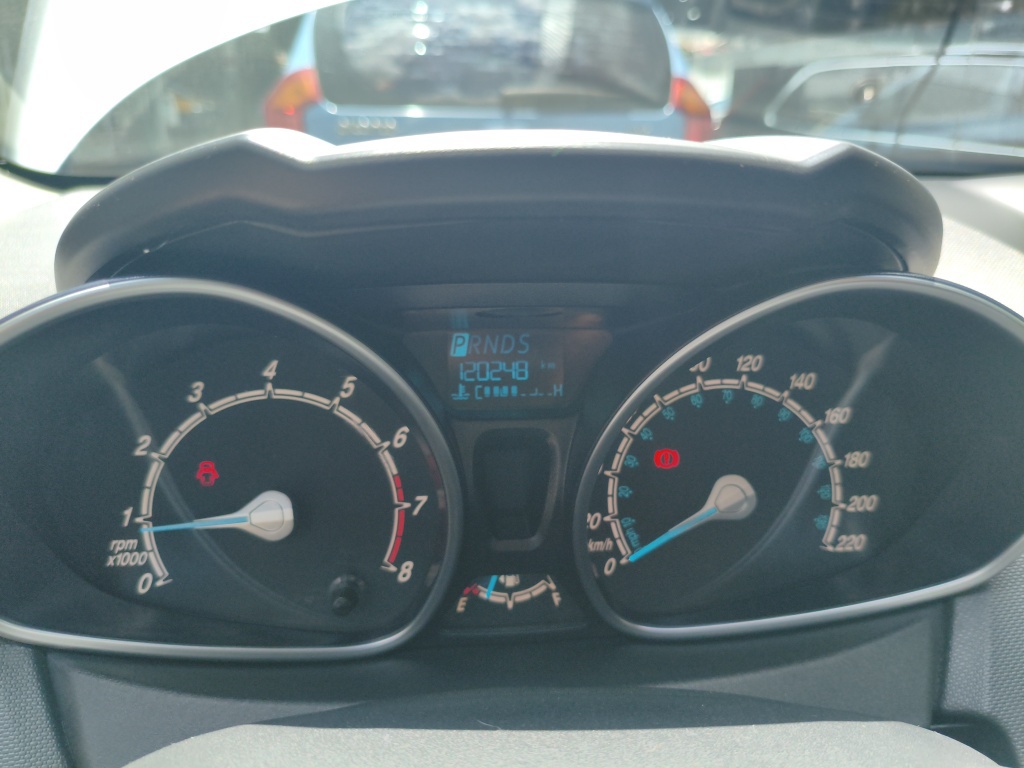 FORD FIESTA 1.6 TITANIUM HATCH 16V FLEX 4P POWERSHIFT