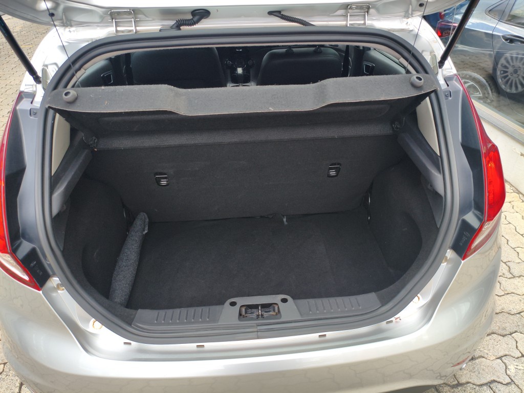 FORD FIESTA 1.6 TITANIUM HATCH 16V FLEX 4P POWERSHIFT