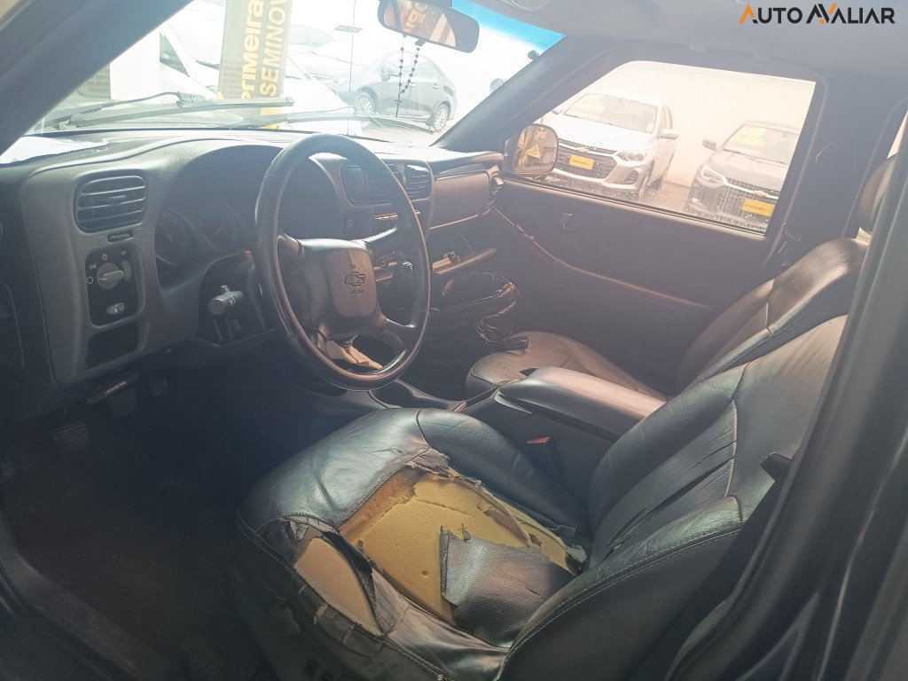 CHEVROLET S10 2.4 MPFI EXECUTIVE 4X2 CD 8V FLEX 4P MANUAL