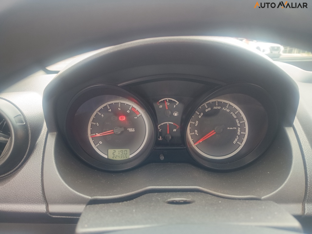 FORD FIESTA 1.0 ROCAM HATCH 8V FLEX 4P MANUAL