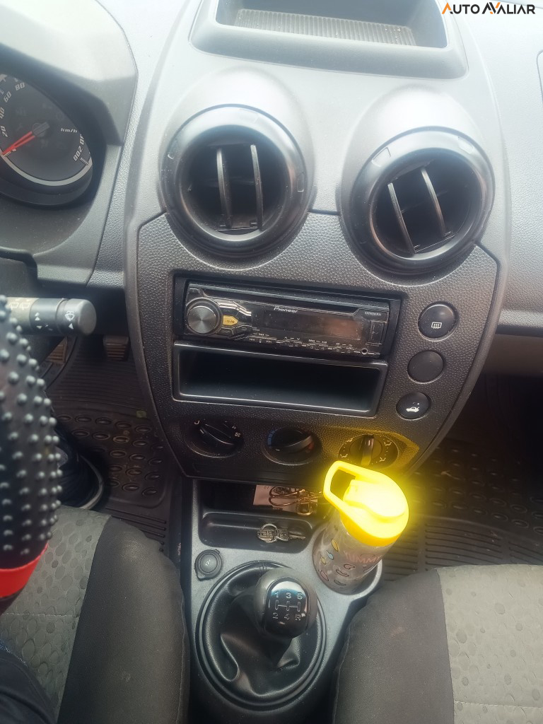 FORD FIESTA 1.0 ROCAM HATCH 8V FLEX 4P MANUAL