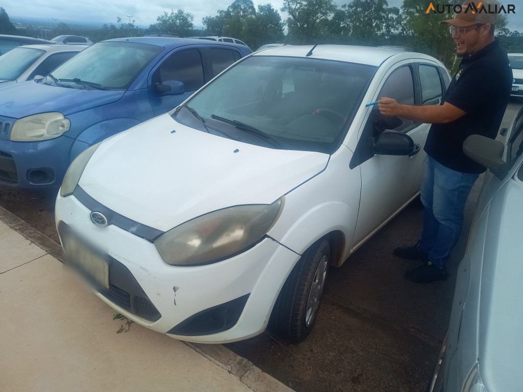 FORD FIESTA 1.0 ROCAM HATCH 8V FLEX 4P MANUAL