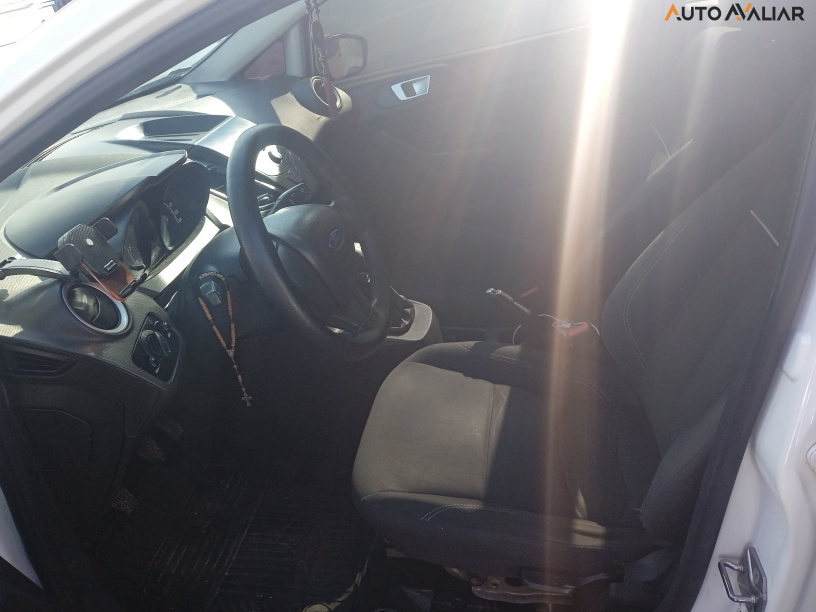 FORD FIESTA 1.6 SE HATCH 16V FLEX 4P MANUAL