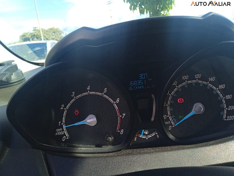 FORD FIESTA 1.6 SE HATCH 16V FLEX 4P MANUAL