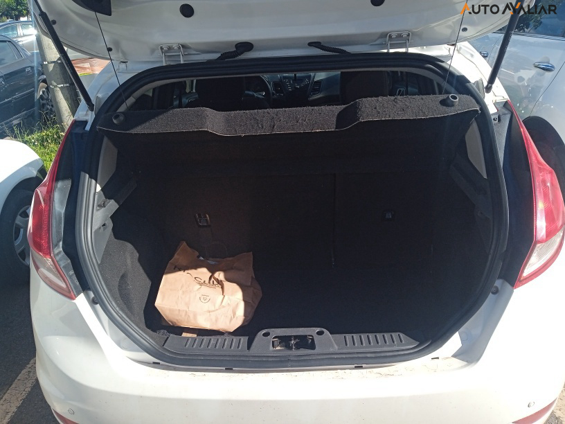 FORD FIESTA 1.6 SE HATCH 16V FLEX 4P MANUAL