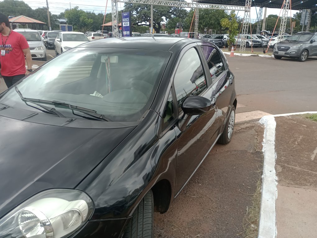 FIAT PUNTO 1.4 ATTRACTIVE 8V FLEX 4P MANUAL