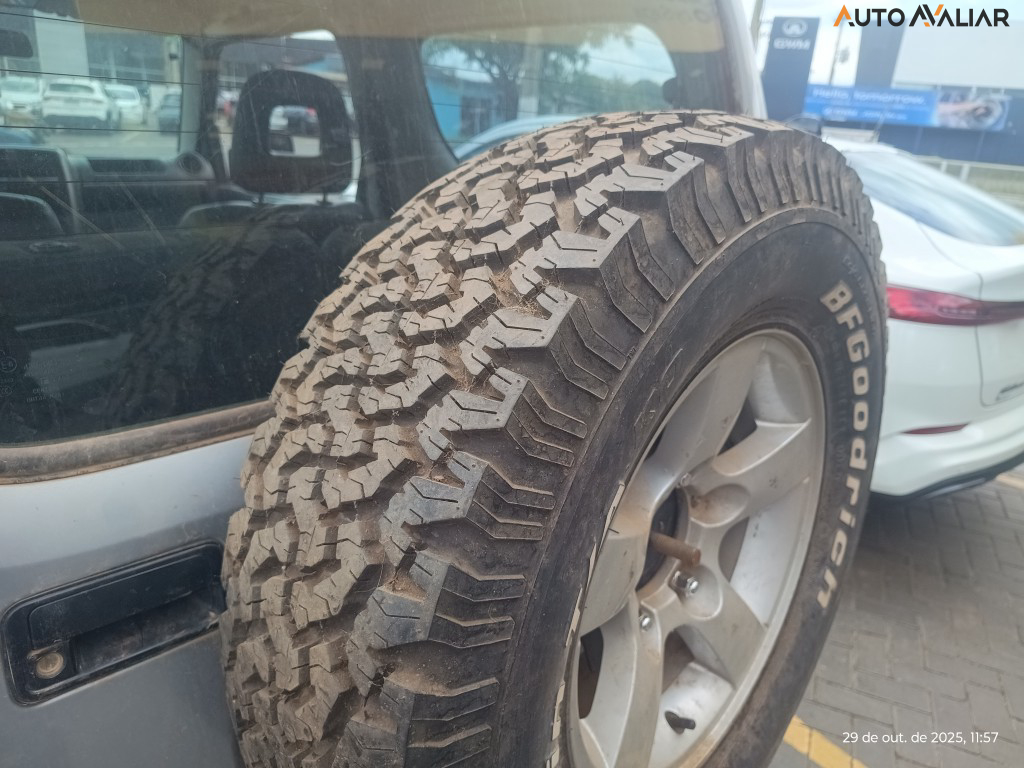 SUZUKI JIMNY 1.3 4ALL 4X4 16V GASOLINA 2P MANUAL