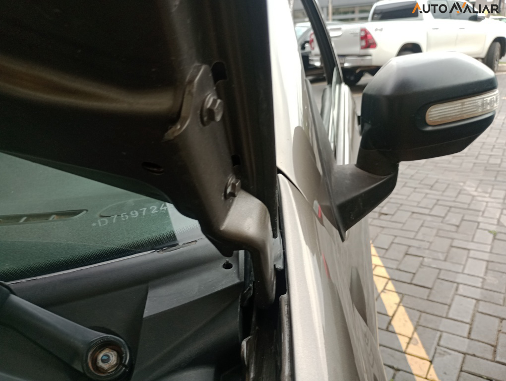 FIAT STRADA 1.8 MPI ADVENTURE CD 16V FLEX 2P MANUAL