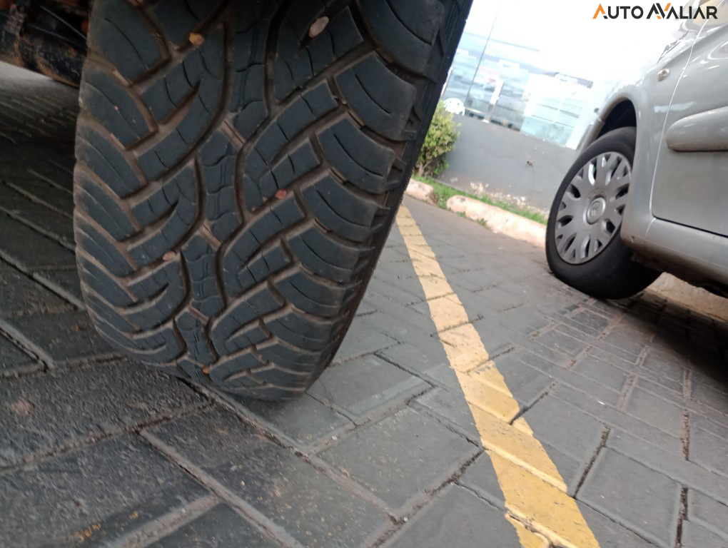 FIAT STRADA 1.8 MPI ADVENTURE CD 16V FLEX 2P MANUAL