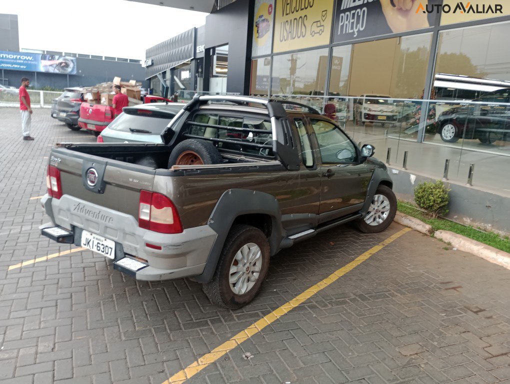 FIAT STRADA 1.8 MPI ADVENTURE CD 16V FLEX 2P MANUAL