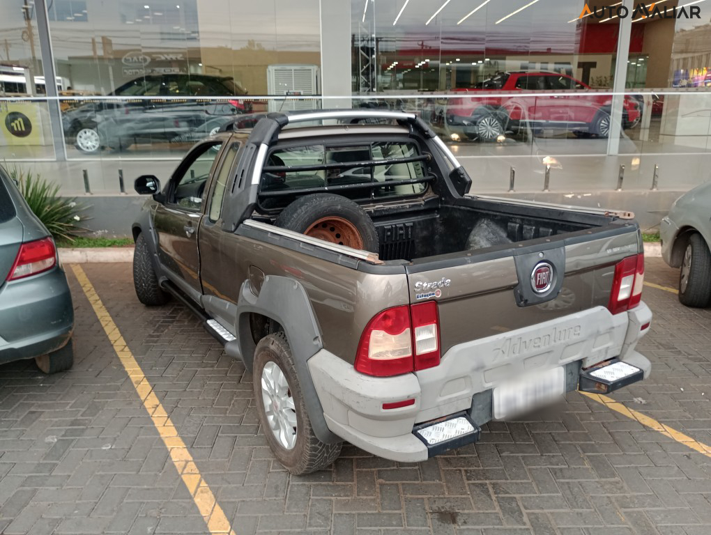 FIAT STRADA 1.8 MPI ADVENTURE CD 16V FLEX 2P MANUAL