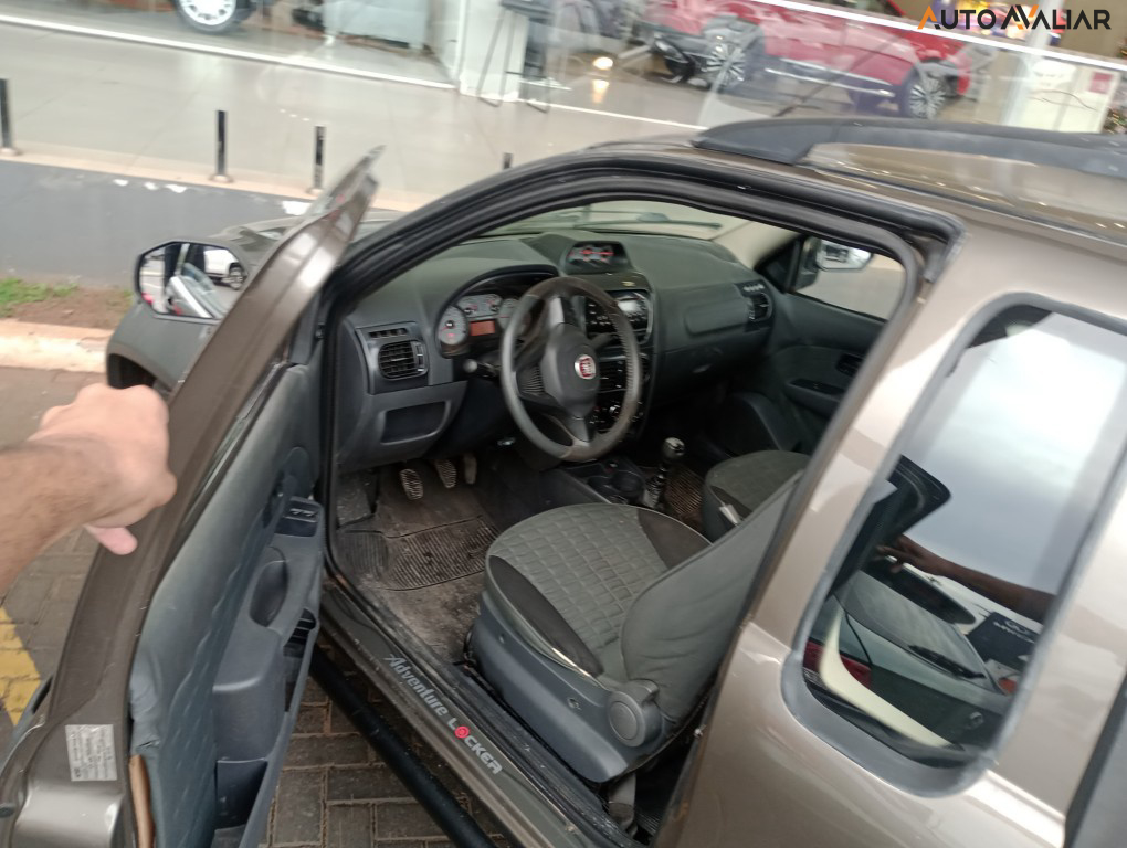 FIAT STRADA 1.8 MPI ADVENTURE CD 16V FLEX 2P MANUAL